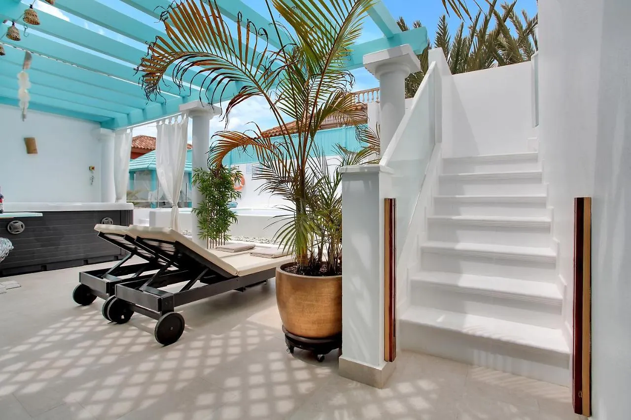 Orange Light With Private Pool Villa Corralejo Spain